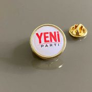 yeni parti rozeti
